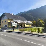 Waldhof Inn