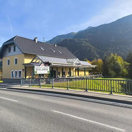 Waldhof Penzion