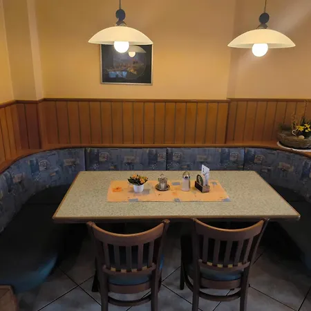 Waldhof Värdshus Dellach im Drautal