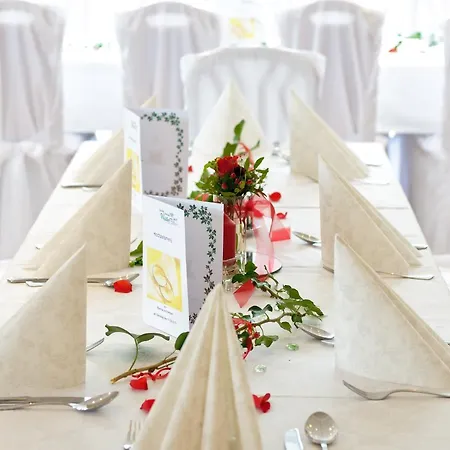 Waldhof Han/Misafirhane